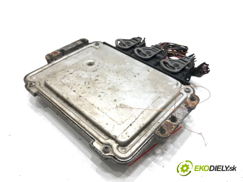 SUZUKI GRAND VITARA II samochód terenowy zamknięty 2006 95 kW 1.9 DDiS Napęd na wszystkie koła (JT419, TD44, JB419WD,... 1870 riadiaca jednotka Motor 8200518648 0281012569 (Riadiaca jednotka)