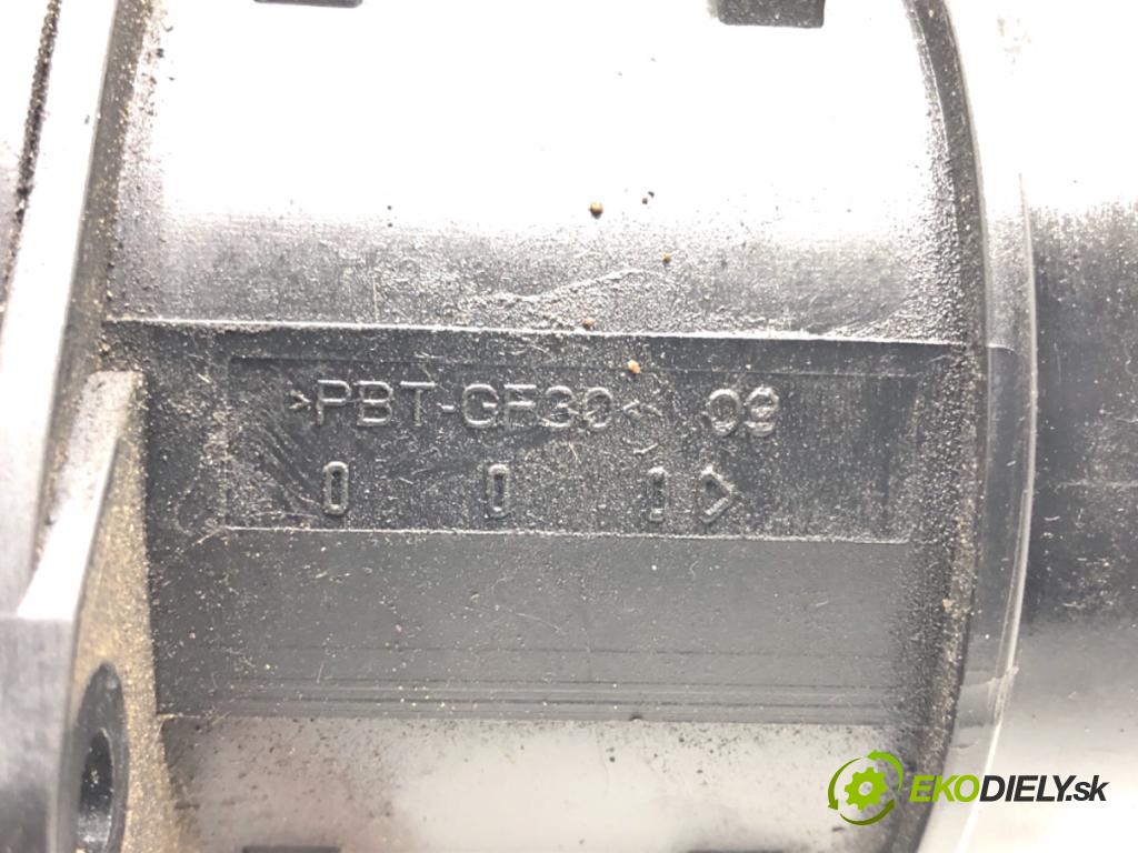 SUZUKI GRAND VITARA II samochód terenowy zamknięty 2006 95 kW 1.9 DDiS Napęd na wszystkie koła (JT419, TD44, JB419WD,... 1870 Váha vzduchu 8200280065C (Váha vzduchu)