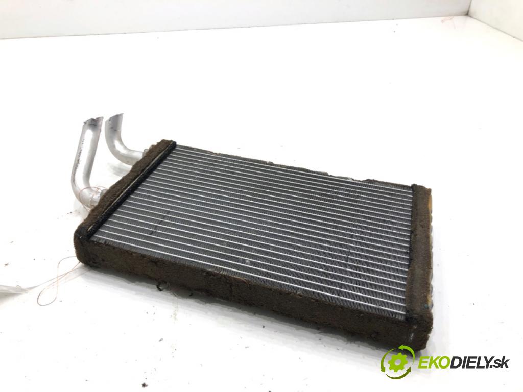 SUZUKI GRAND VITARA II samochód terenowy zamknięty 2006 95 kW 1.9 DDiS Napęd na wszystkie koła (JT419, TD44, JB419WD,... 1870 topné těleso radiátor topení  (Radiátor topení)