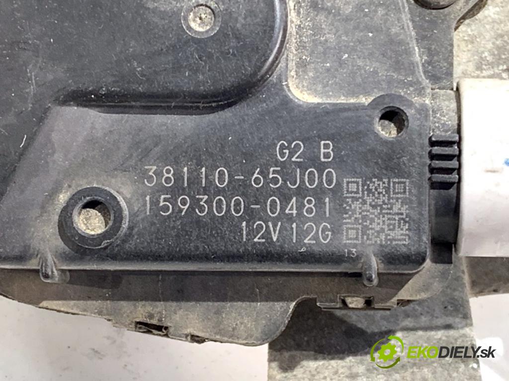 SUZUKI GRAND VITARA II samochód terenowy zamknięty 2006 95 kW 1.9 DDiS Napęd na wszystkie koła (JT419, TD44, JB419WD,... 1870 Mechanizmus stieračov predný 38110-65J00 (Motorček stieračov predný)