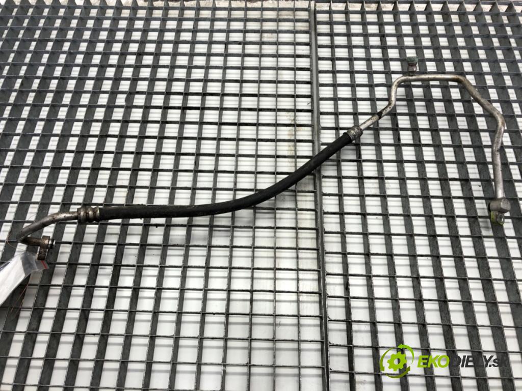 SUZUKI GRAND VITARA II samochód terenowy zamknięty 2006 95 kW 1.9 DDiS Napęd na wszystkie koła (JT419, TD44, JB419WD,... 1870 rúrka klimatizace  (Trubka klimatizace)