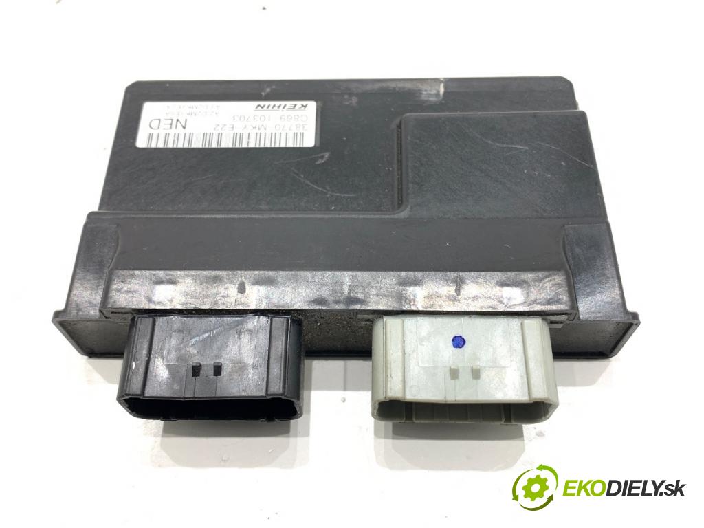 HONDA CB650RA  2024 34 kW 650 CM3 34kW 46KM (2014 - 650 riadiaca jednotka Motor 38770-MKY-E22 (Riadiaca jednotka)