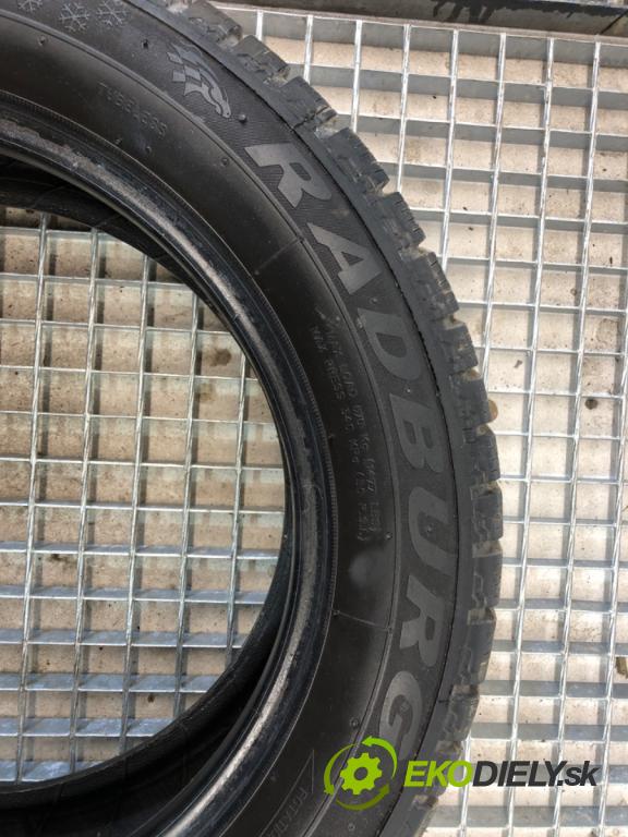 --- ---      PNEUMATIKA: zima 2X 205/55 16" POWER ALPIN: 3