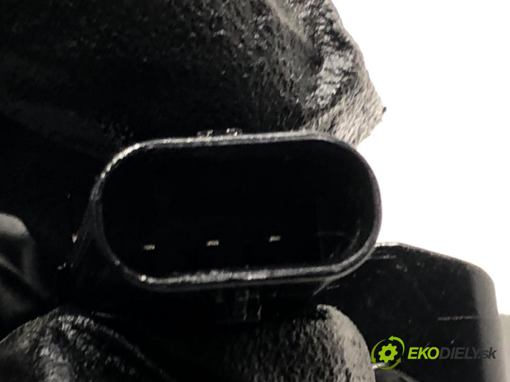 BMW F07 liftback 2013 135 kW 520 d 1995 Snímač tlaku 7804742 (Snímač tlaku)