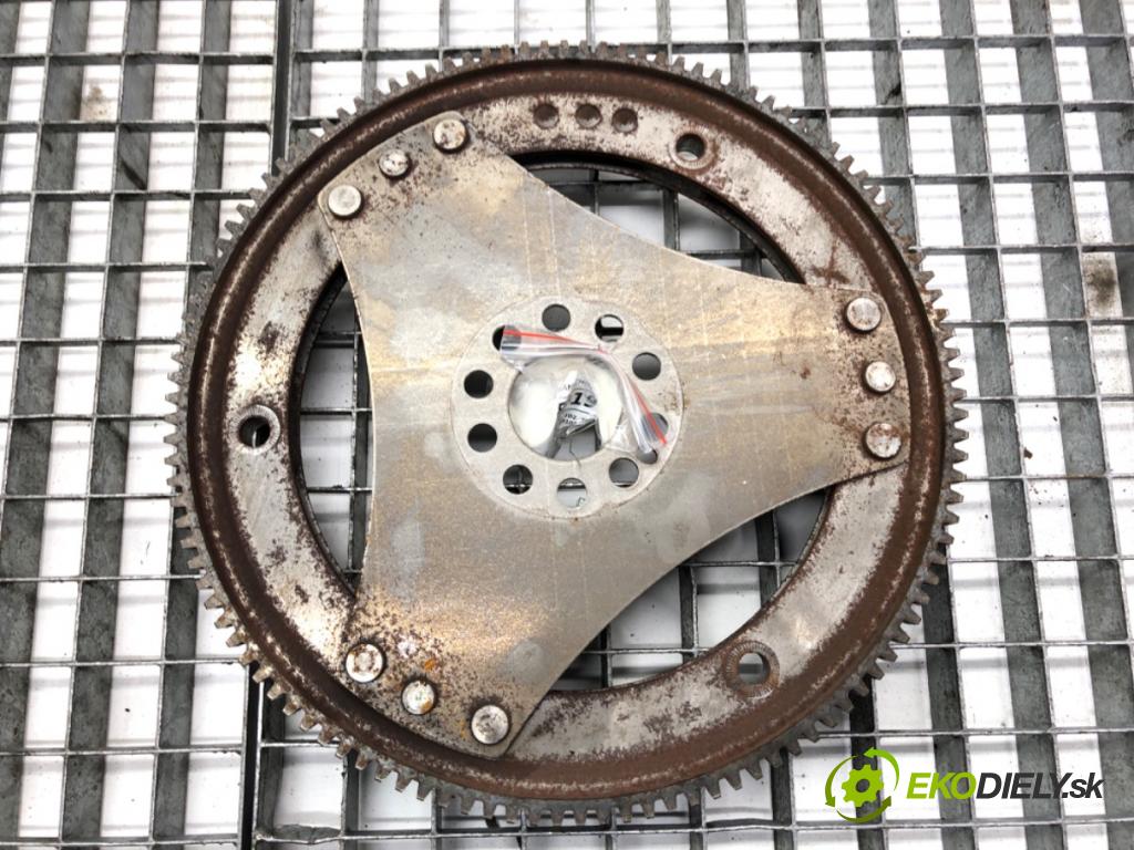 VW PHAETON sedan 2014 176 kW 3.0 V6 TDI 4motion 2967 koleso zotrvačníkové 059105323AN (Zotrvačník)