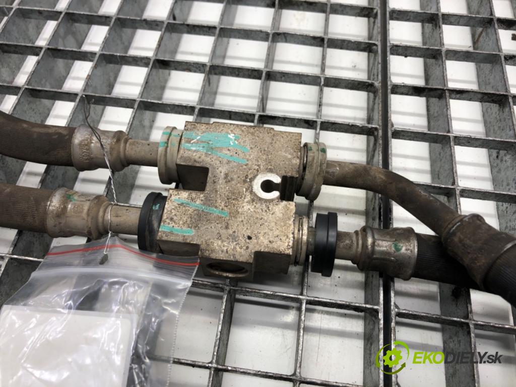 MERCEDES-BENZ GLE SUV 2018 190 kW 350 d 4-matic (166.024) 2987 trubka převodovky A1665010265