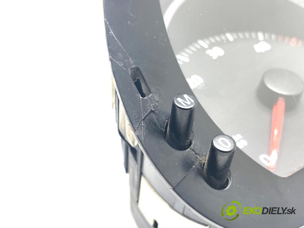 VW CARFTER 30 35 Autobus 2010 120 kW 2.5 TDI 2461 Prístrojovka 9069001000 A9069011800 (Prístrojová doska)