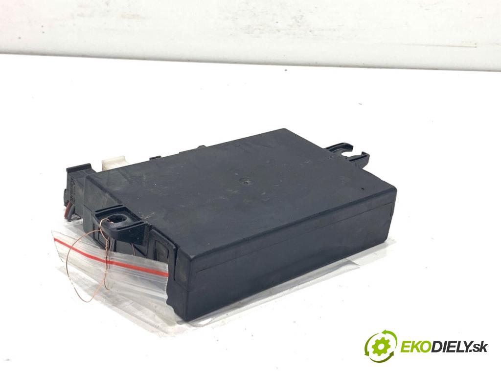 VW CARFTER 30 35 Autobus 2010 120 kW 2.5 TDI 2461 Modul ťažného oka A1695455632 (Riadiaca jednotka ostatné)