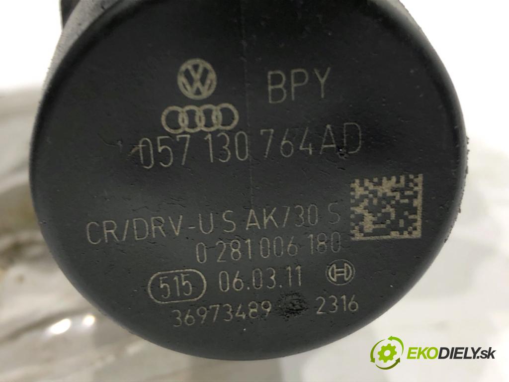 AUDI A8 D4 sedan 2011 258 kW 4.2 TDI quattro 4134 Regulátor tlaku paliva Lišta 057130764AD