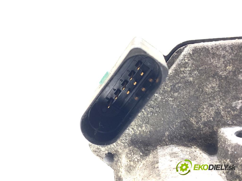 AUDI A8 D4 sedan 2011 258 kW 4.2 TDI quattro 4134 Škrtiaca klapka 057128063E (Škrtiaca klapka)