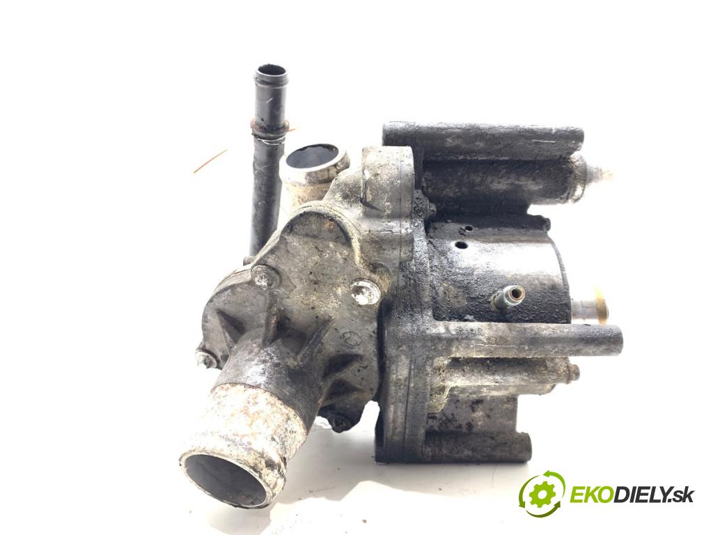 AUDI A8 D4 sedan 2011 258 kW 4.2 TDI quattro 4134 pumpa vody 057121011 (Vodní pumpa)