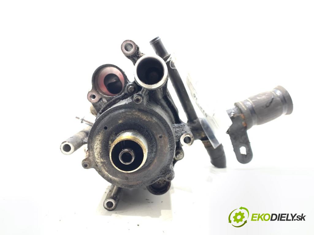 AUDI A8 D4 sedan 2011 258 kW 4.2 TDI quattro 4134 pumpa vody 057121011 (Vodní pumpa)