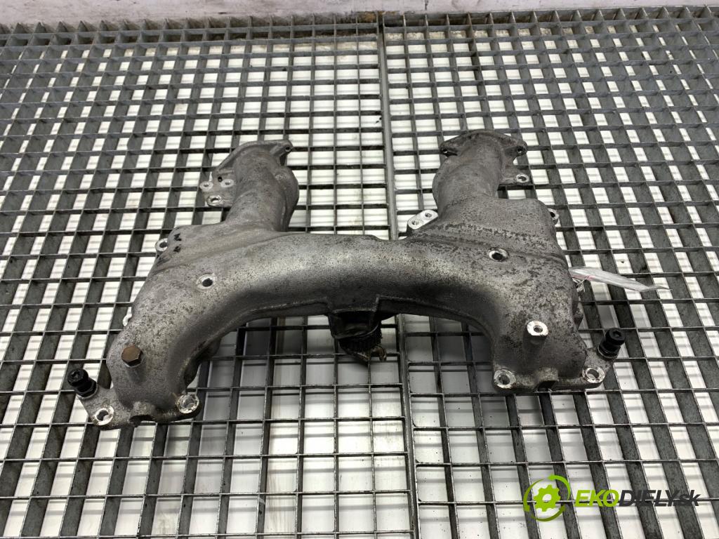 AUDI A8 D4 sedan 2011 258 kW 4.2 TDI quattro 4134 potrubí sání 057145770N (Sací potrubí)