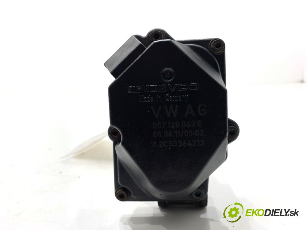 AUDI A8 D4 sedan 2011 258 kW 4.2 TDI quattro 4134 Škrtiaca klapka 057128063E (Škrtiaca klapka)