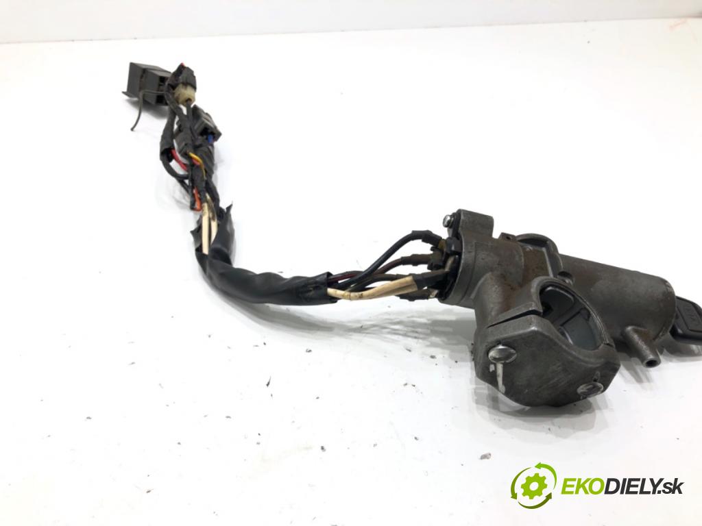 KIA K2700 Platforma / podwozie 1999 59 kW 2.7 D 2665 spinačka  (Spínacia skrinka)