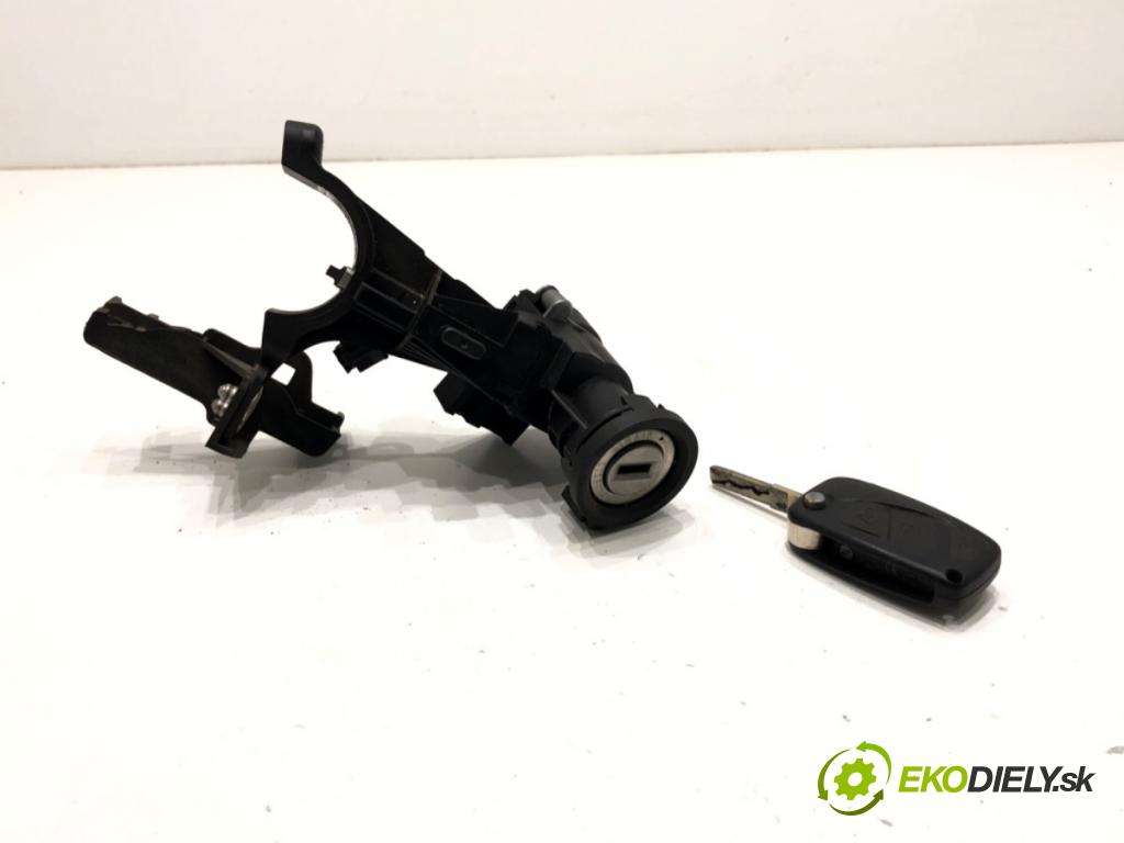 FIAT FIORINO III Nadwozie pełne/minivan 2016 59 kW 1.3 D Multijet (225CXG1A, 225AXL1A, 225AXG11, 225BXL1A,... 1248 spinačka 00519291080 (Spínacia skrinka)