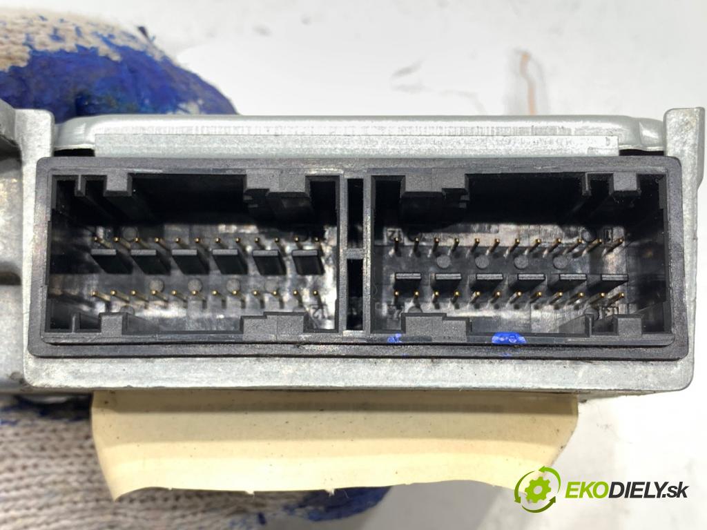 FIAT FIORINO III Nadwozie pełne/minivan 2016 59 kW 1.3 D Multijet (225CXG1A, 225AXL1A, 225AXG11, 225BXL1A,... 1248 senzor airbag 1383821080 (Snímač)