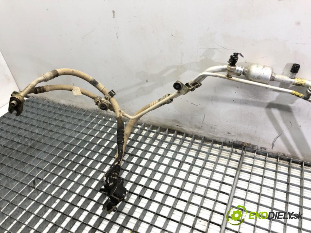 FIAT FIORINO III Nadwozie pełne/minivan 2016 59 kW 1.3 D Multijet (225CXG1A, 225AXL1A, 225AXG11, 225BXL1A,... 1248 rúrka klimatizace 51856109 (Trubka klimatizace)