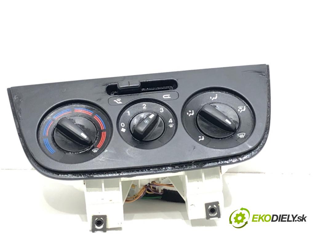 FIAT FIORINO III Nadwozie pełne/minivan 2016 59 kW 1.3 D Multijet (225CXG1A, 225AXL1A, 225AXG11, 225BXL1A,... 1248 Panel ovládania kúrenia 735462118 (Prepínacie páčky pod volantom)