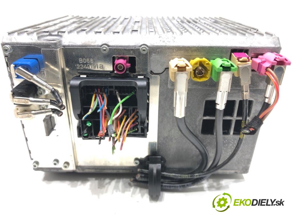 BMW F32 coupe 2014 135 kW 420 d xDrive 1995 RADIO 9347818 (Audio zariadenie)