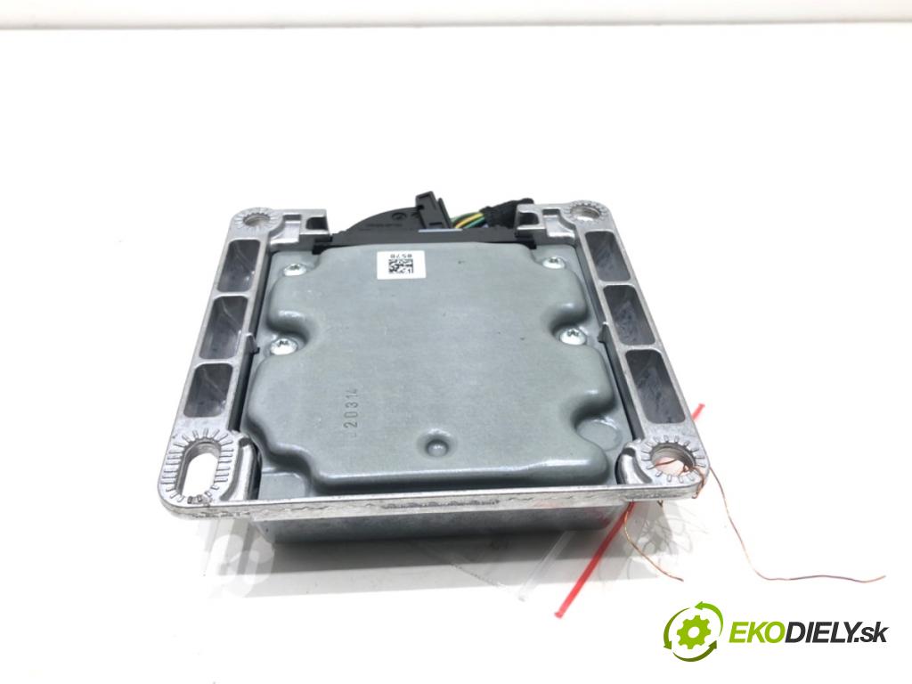 BMW F32 coupe 2014 135 kW 420 d xDrive 1995 senzor airbag 0265020578 (Snímač)