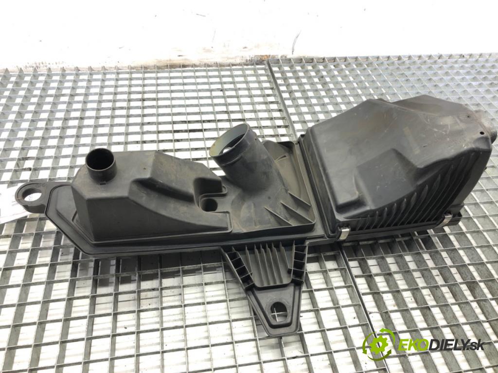BMW F32 coupe 2014 135 kW 420 d xDrive 1995 Obal filtra vzduchu 70518554 (Obal vzduchového filtra)