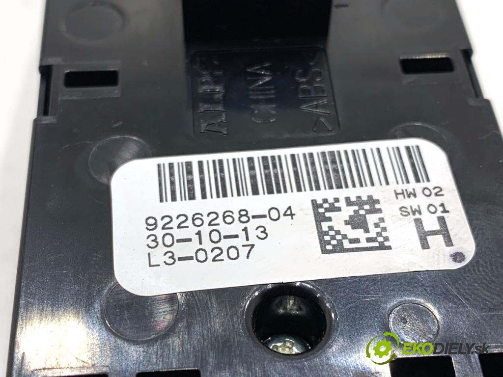 BMW F32 coupe 2014 135 kW 420 d xDrive 1995 Prepínač okien 9226268 (Prepínacie páčky pod volantom)