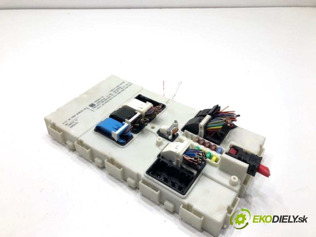 BMW F32 coupe 2014 135 kW 420 d xDrive 1995 Modul komfortu 9325653 (Modul komfortu)