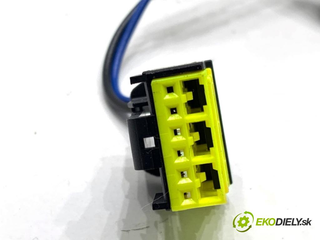 BMW F32 coupe 2014 135 kW 420 d xDrive 1995 Káblovačka silentbloku airbag 307569850