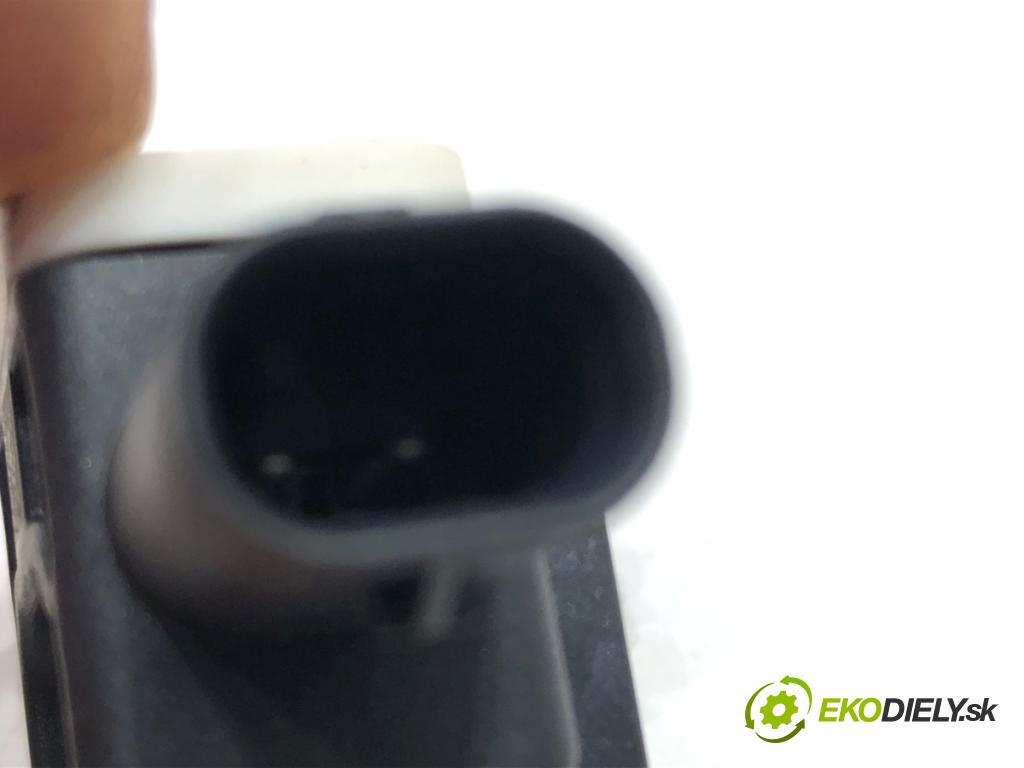 BMW F32 coupe 2014 135 kW 420 d xDrive 1995 Snímač nárazu 9234989 (Snímač nárazu)