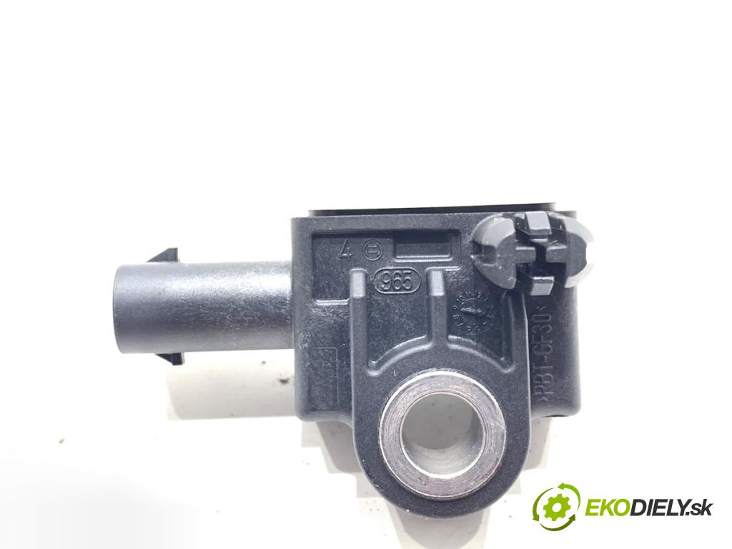 BMW F32 coupe 2014 135 kW 420 d xDrive 1995 Snímač nárazu 9234989 (Snímač nárazu)