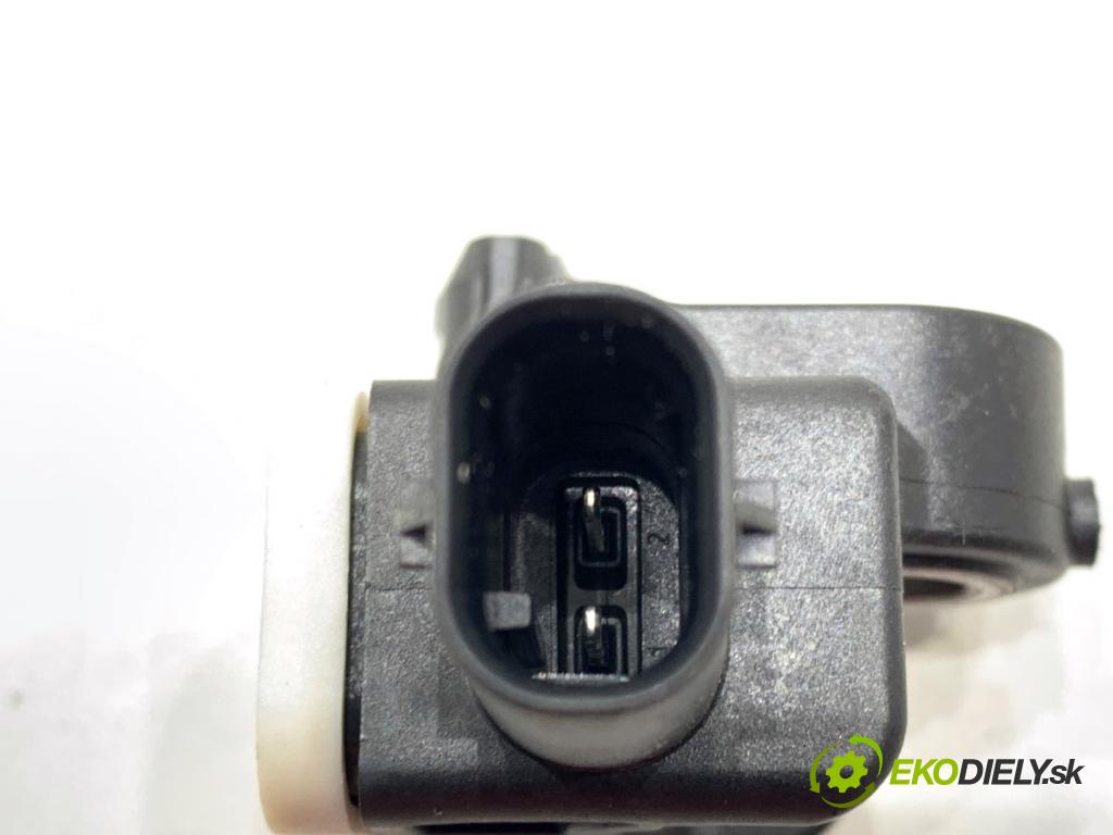 BMW F32 coupe 2014 135 kW 420 d xDrive 1995 Snímač nárazu 9234989 (Snímač nárazu)