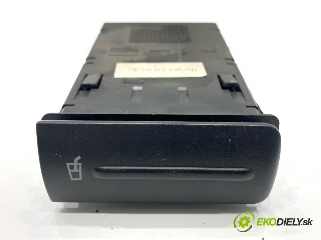 SEAT LEON I liftback 2002 81 kW 1.9 TDI 1896 Držiak na nápoje 1M1862531D (Držiak (úchyt) na nápoje)