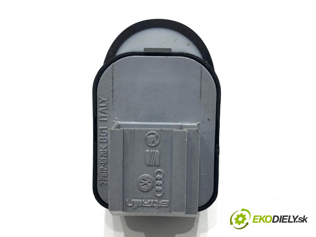 SEAT LEON I liftback 2002 81 kW 1.9 TDI 1896 Prepínač nastavenia spätných zrkadiel 1M19595650 (Prepínacie páčky pod volantom)