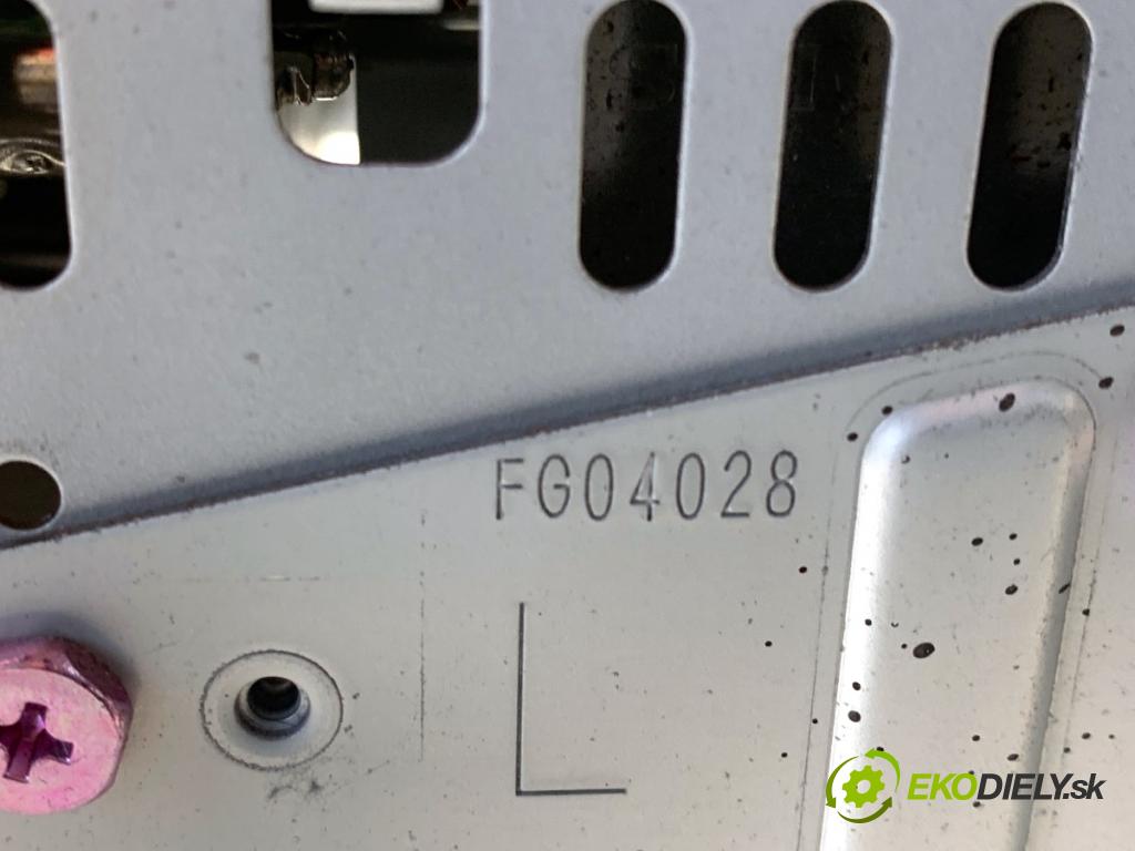 MAZDA 6 GH liftback 2007 88 kW 1.8 MZR 1798 RADIO GS1E669RXA (Audio zariadenie)