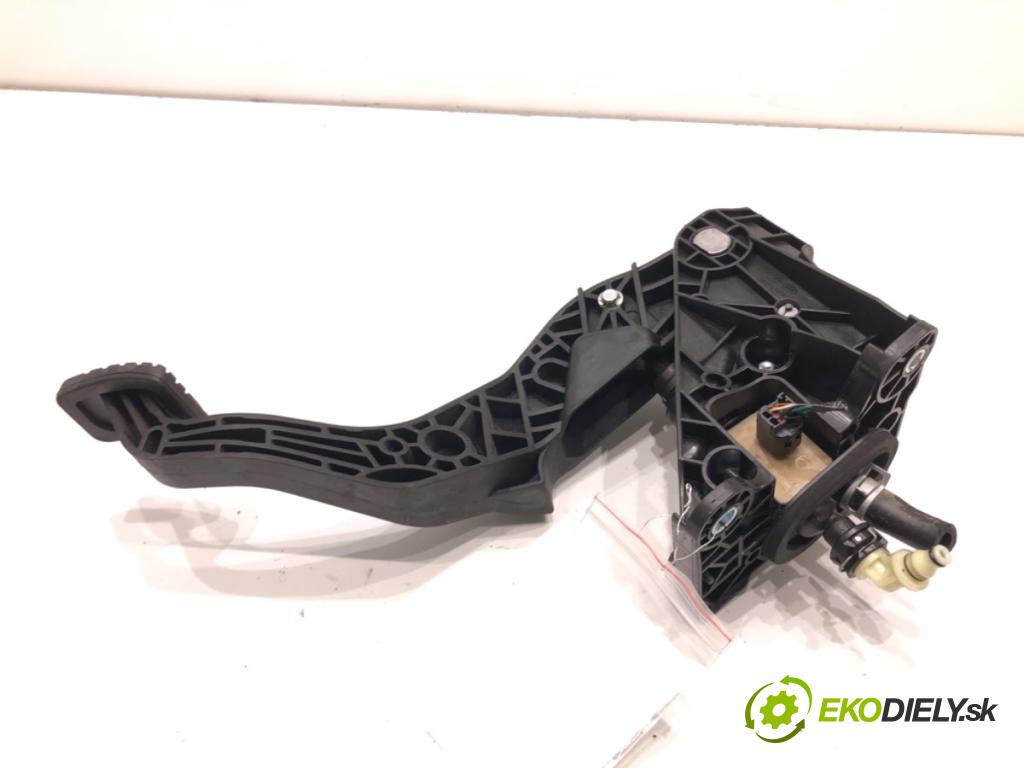 HYUNDAI ELANTRA VII sedan 2023 90 kW 1.6 1598 pedal spojky 32802-AA100