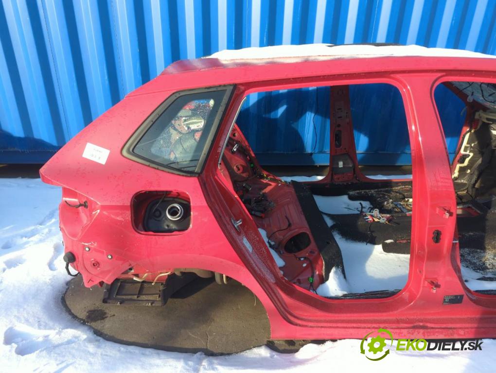 SKODA KAMIQ SUV 2024 85 kW 1.0 TSI 999 karoséria ČTVRŤÁK: Blatník zad ľavy pravy prah strecha PODŁUŻNICA ľavy pravy