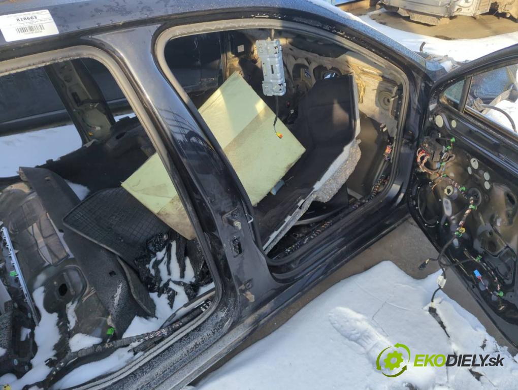 VW PASSAT B8 Kombi 2016 140 kW 2.0 TDI 1968 karoséria ČTVRŤÁK: Blatník zad ľavy pravy prah strecha PODŁUŻNICA ľavy pravy