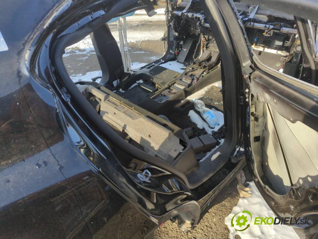ALFA ROMEO STELVIO SUV 2022 206 kW 2.0 Q4 (949.AXA2A) 1995 karoséria ČTVRŤÁK: Blatník zad ľavy pravy prah strecha PODŁUŻNICA ľavy pravy
