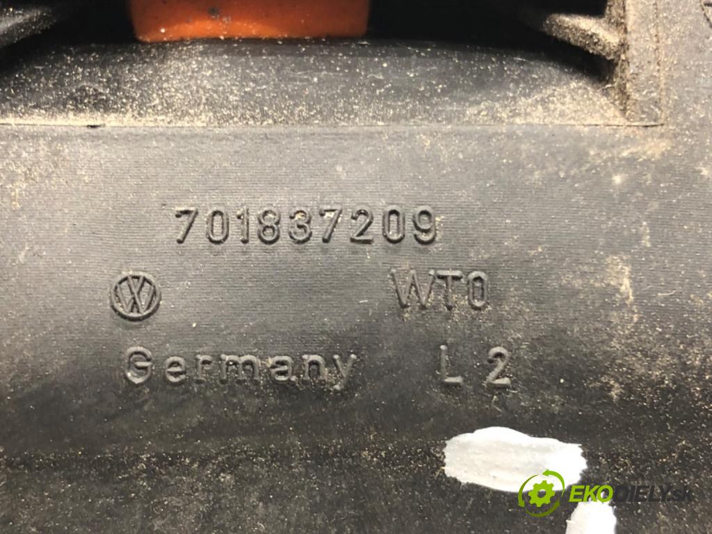 VW TRANSPORTER T4 Autobus 1995 45 kW 1.9 D 1896 Kľučka vonkajšia ľavy predný 701837209