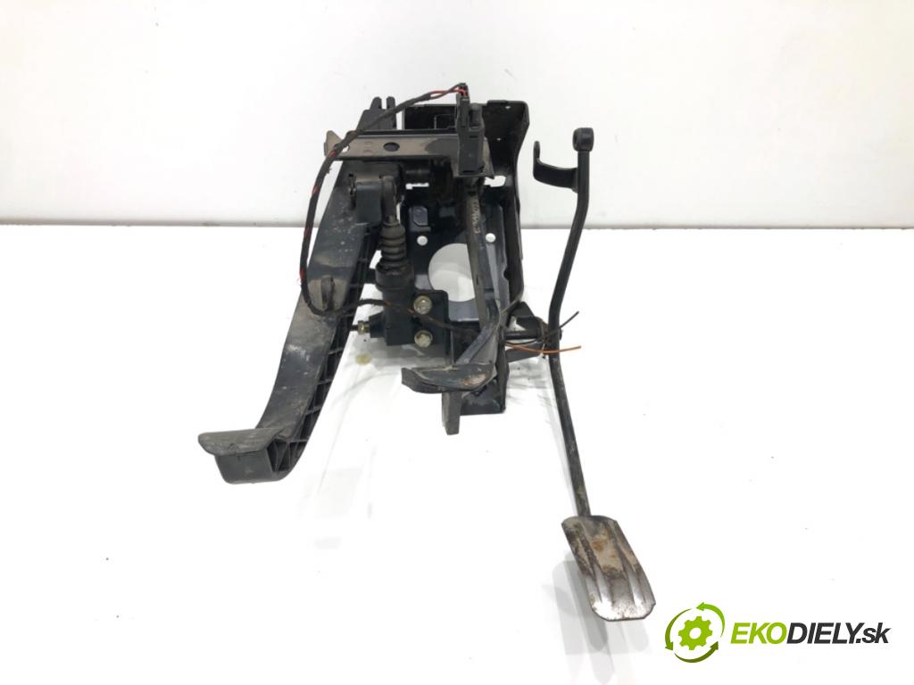 VW TRANSPORTER T4 Autobus 1995 45 kW 1.9 D 1896 PEDÁL:  (Potenciometer plynového pedálu)