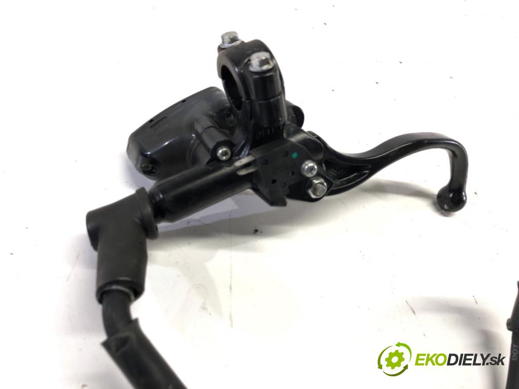 Junak 906  2023 2 kW 906 49 Pumpa brzdová Brzdič strmeň predný