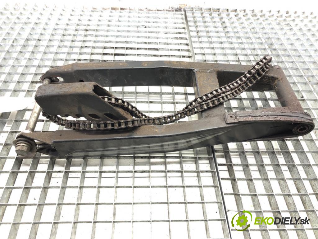 SHERCO 50SM  2015 2 kW 50 CM3 2kW (3KM) 50 Rameno zad 