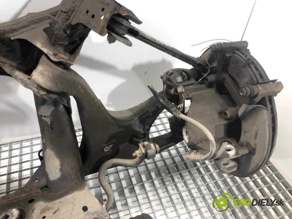 AUDI A8 D4 sedan 2011 258 kW 4.2 TDI quattro 4134 Výstuha zad 4H0505114