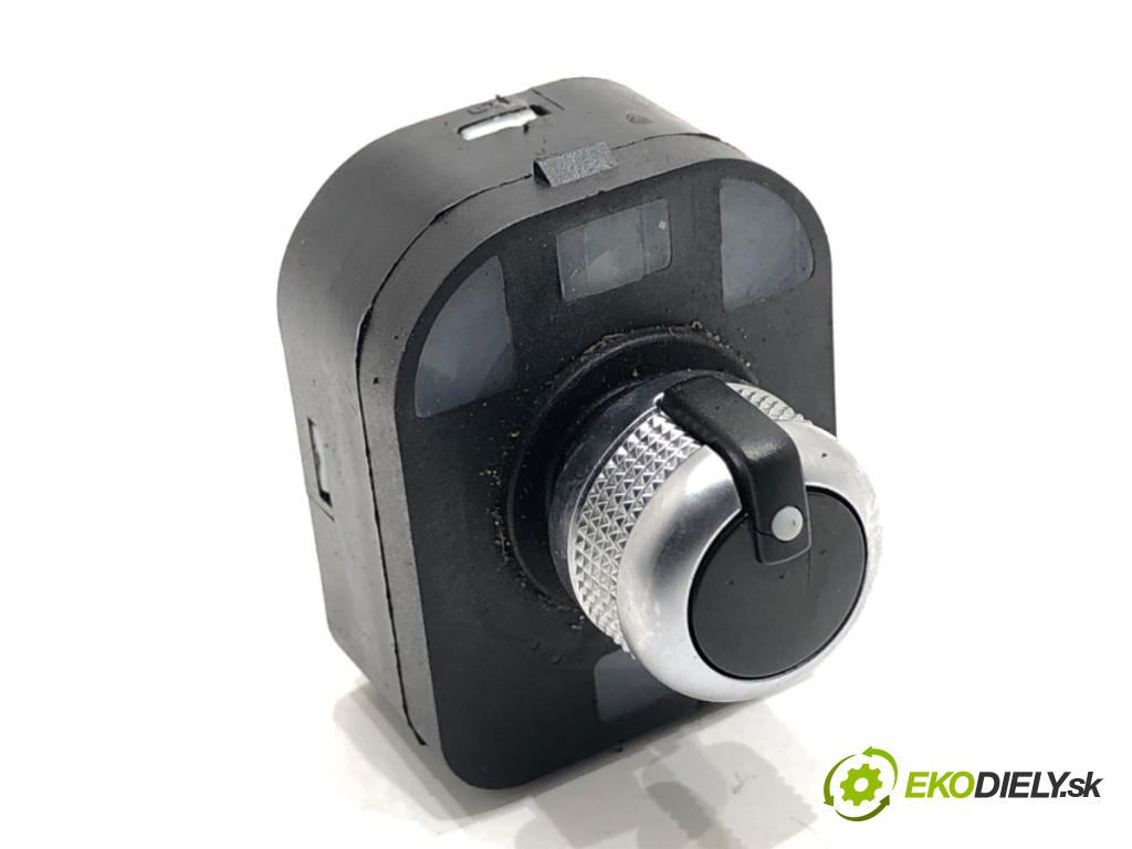 AUDI A8 D4 sedan 2011 258 kW 4.2 TDI quattro 4134 Prepínač nastavenia spätných zrkadiel 4H0959565 (Prepínacie páčky pod volantom)