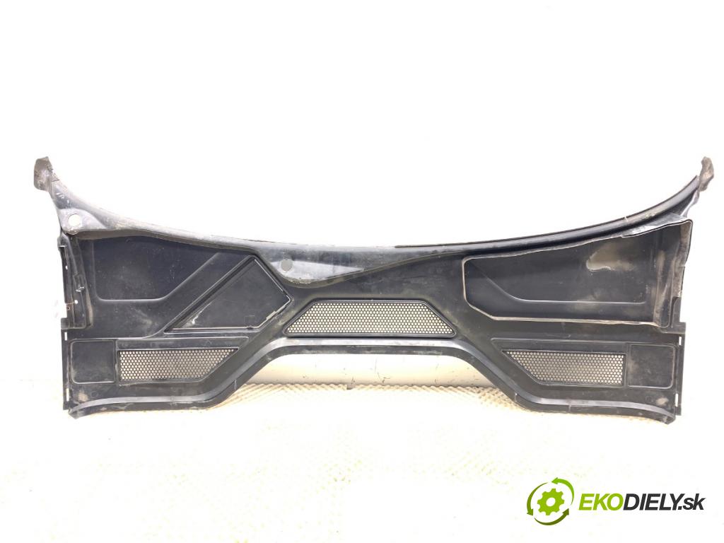 AUDI A8 D4 sedan 2011 258 kW 4.2 TDI quattro 4134 Torpédo, plast pod čelné okno 4H1819403 (Torpédo (plast pod čelným sklom))