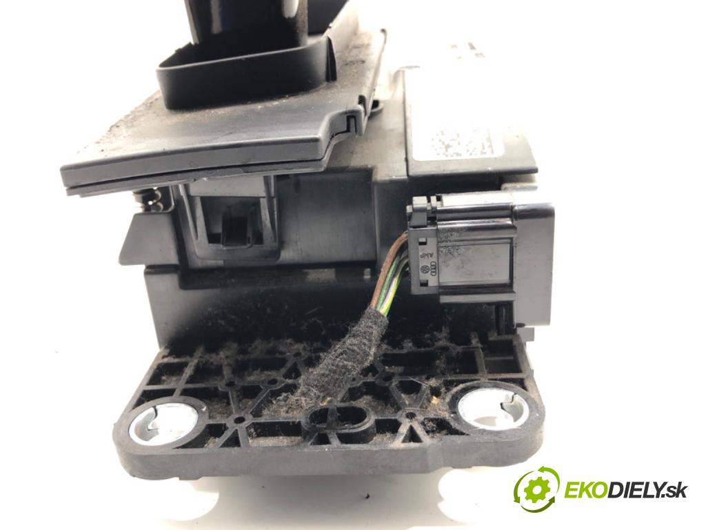 AUDI A8 D4 sedan 2011 258 kW 4.2 TDI quattro 4134 Kulisa 4H1713041E (Rýchlostná páka (kulisa))