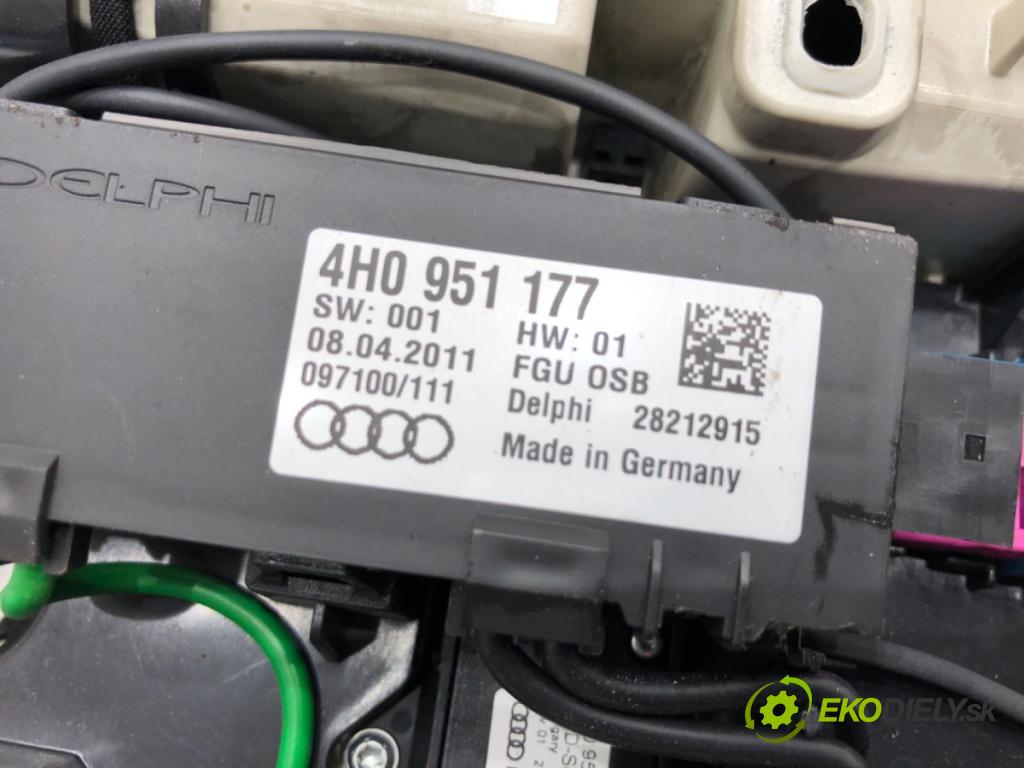 AUDI A8 D4 sedan 2011 258 kW 4.2 TDI quattro 4134 Svetlo stropné 4H0947135K