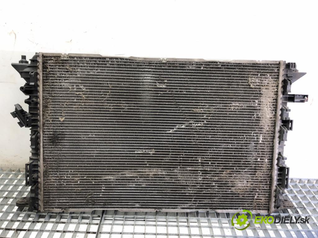 AUDI A8 D4 sedan 2011 258 kW 4.2 TDI quattro 4134 chladič vody 4H0121251B (Vodní chladič)