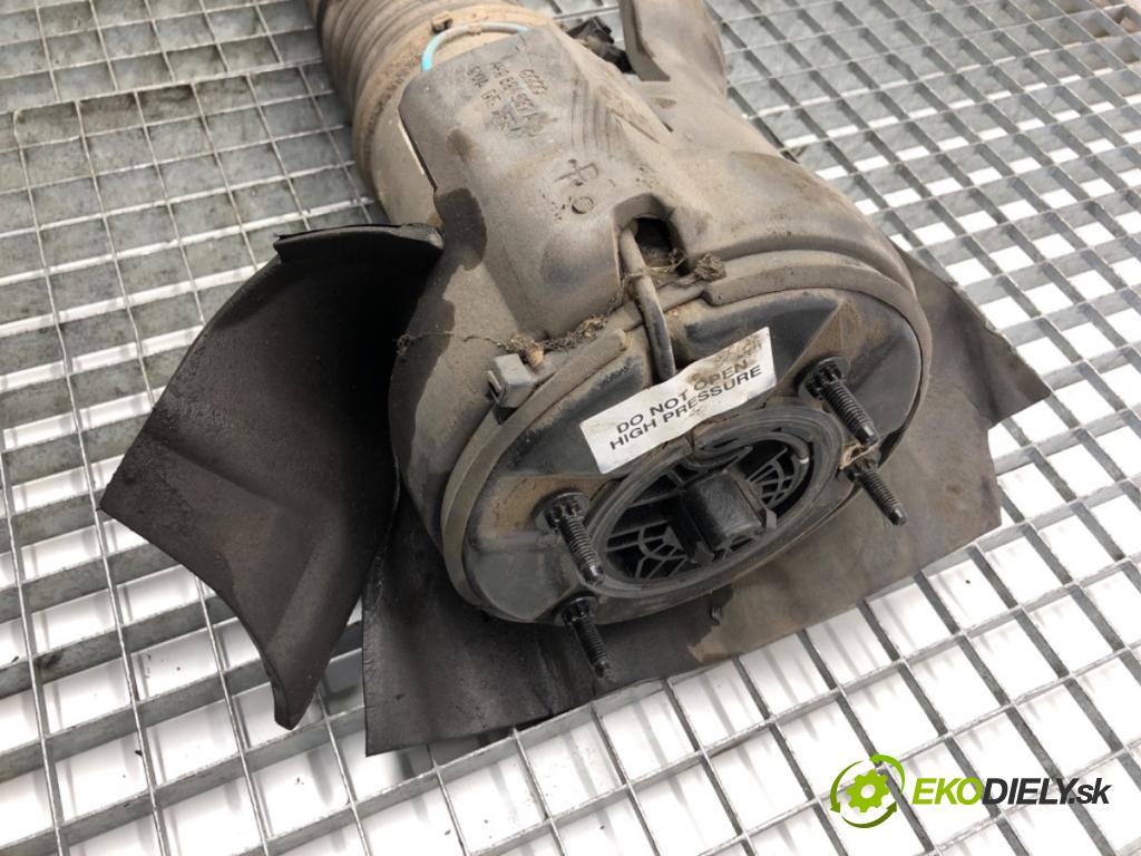 AUDI A8 D4 sedan 2011 258 kW 4.2 TDI quattro 4134 tlumič pravý zadní část 4H0616002M